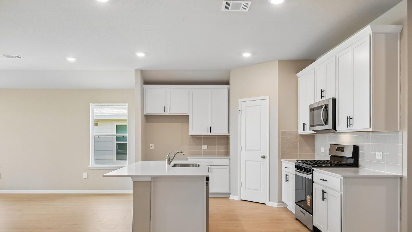 13709 Carper DR