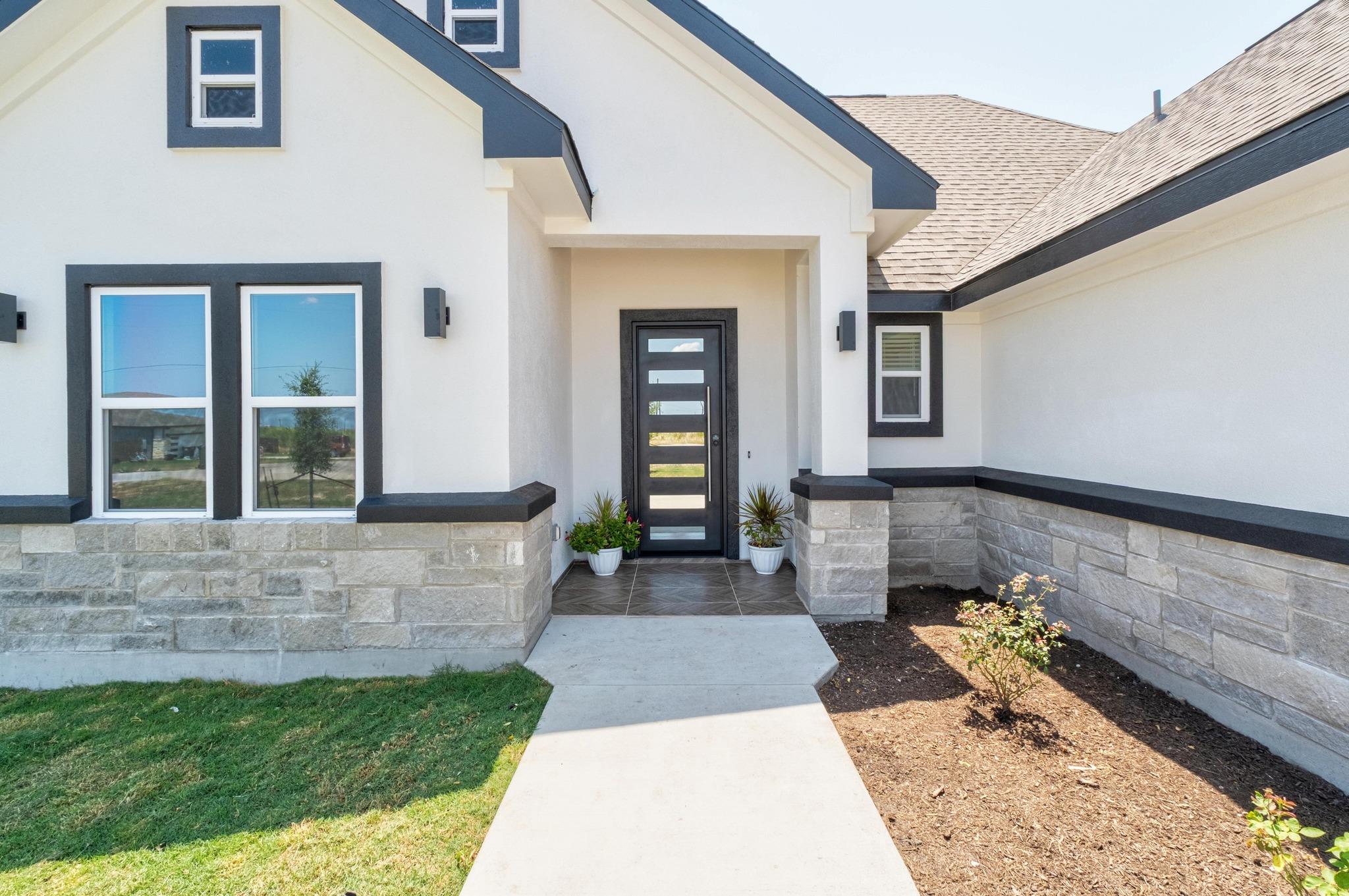 123 Bianca CIR