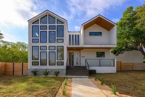 Photo of 4305 Mount Vernon DR, Austin, TX 78745 (MLS # 8681710)