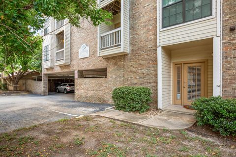 Tiny photo for 715 22 1/2 ST #101, Austin, TX 78705 (MLS # 7795806)