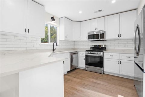 Tiny photo for 2301 Brookhill DR, Austin, TX 78745 (MLS # 1286050)