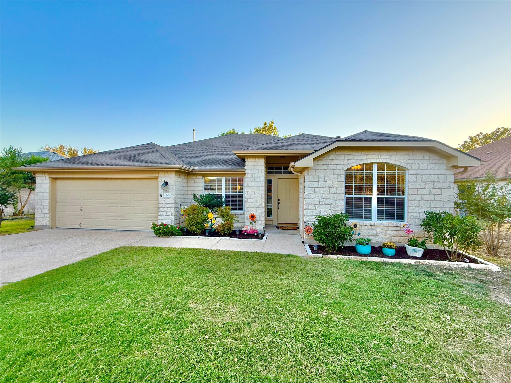 1205 Drake Elm DR