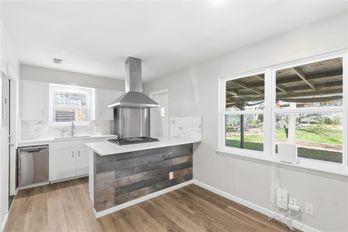 Single Family Residence at 404 Seminole DR