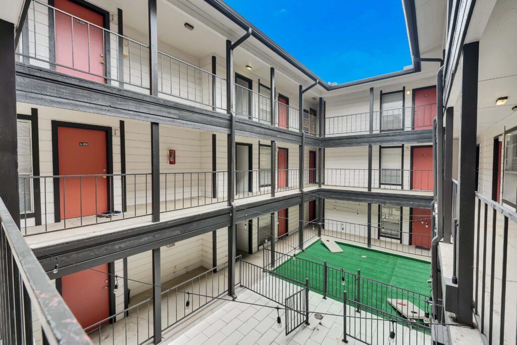 2803 Hemphill PARK 302