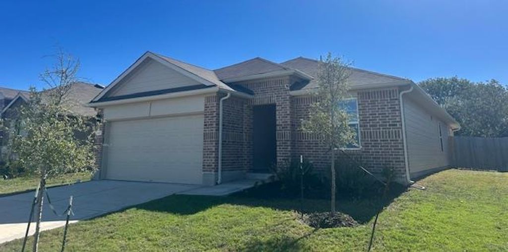 Photo of 400 St Thomas ST, Lockhart, TX 78644 (MLS # 2325211)