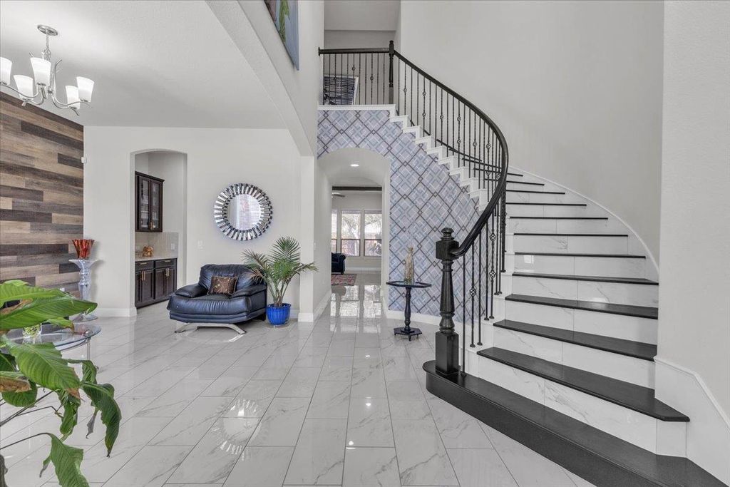 Photo of 10206 Lavon BND, Austin, TX 78717 (MLS # 2614567)