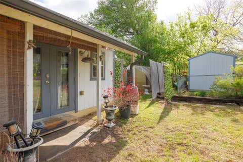 Tiny photo for 2410 Elmglen DR, Austin, TX 78704 (MLS # 8460799)