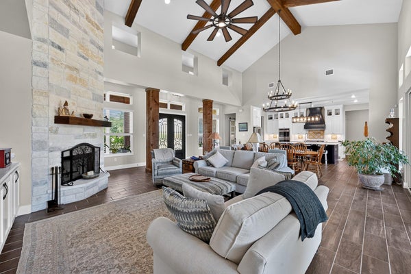 645 STRADA LUCA, FLORENCE, TX 76527 - Image c8d5844126ea613e5cd41438a3e4ced6/406997256
