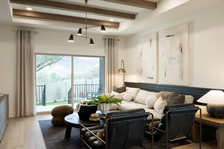 1700 Spring Mountain CV
