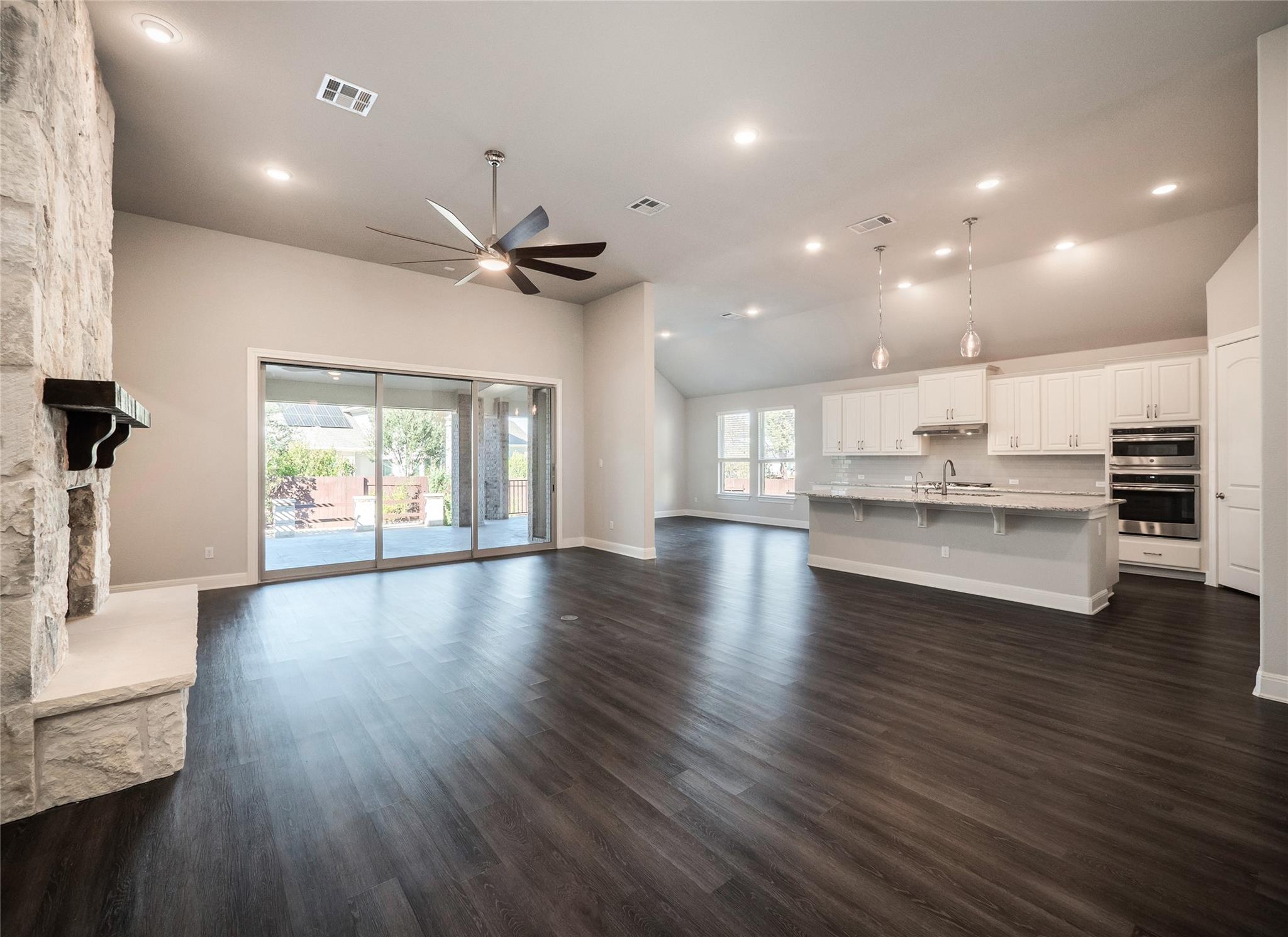 2817 Mossy Springs DR