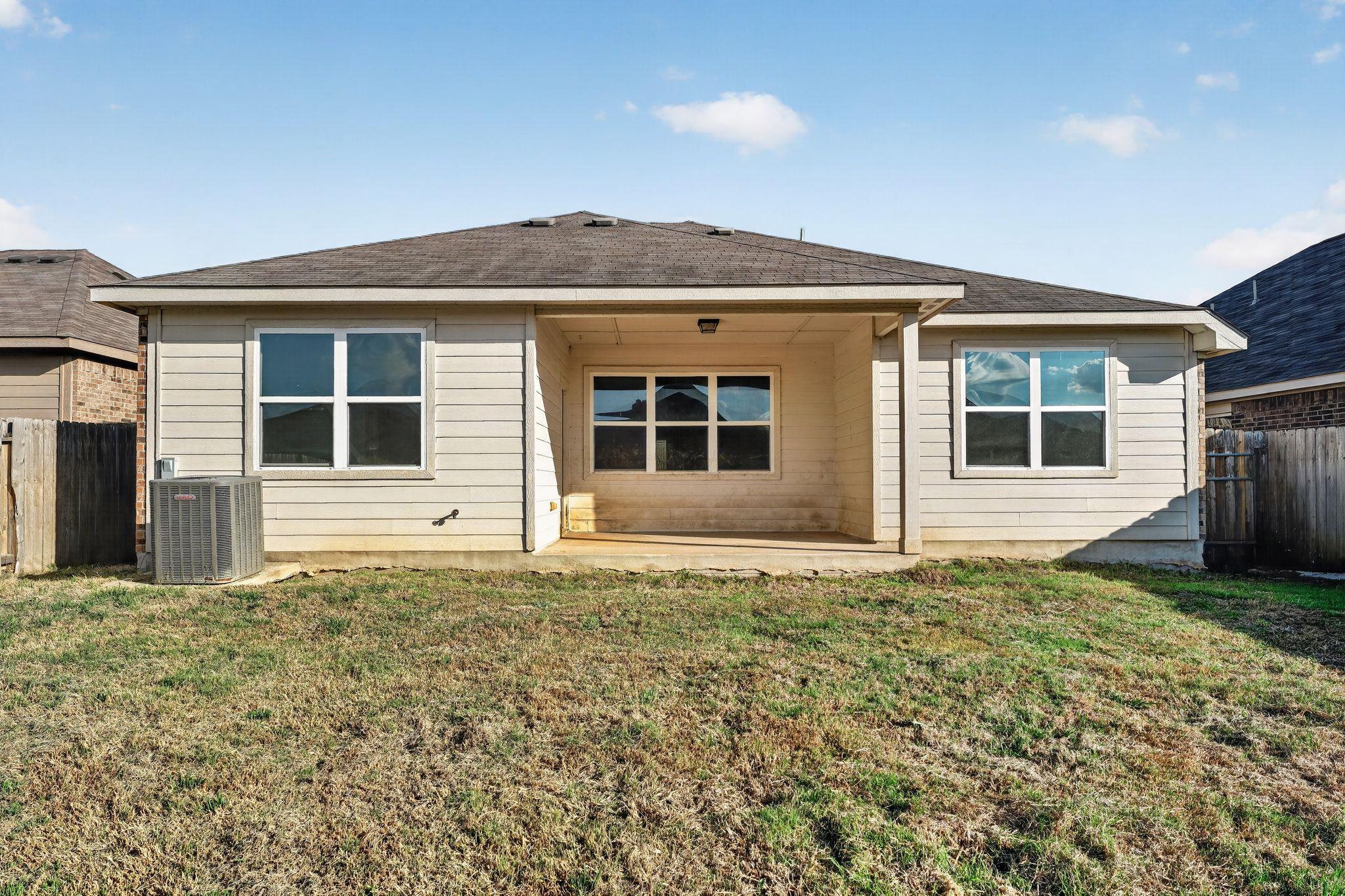 19512 James Manor ST