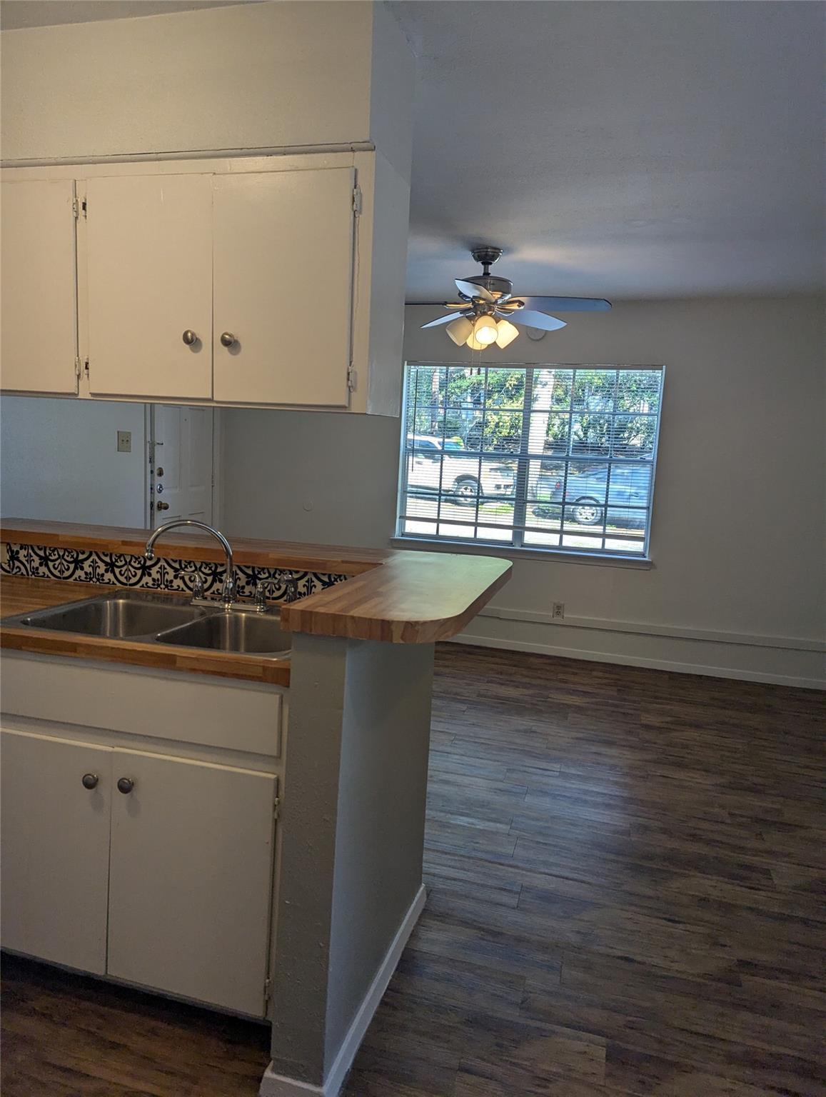3119 Tom Green ST 6
