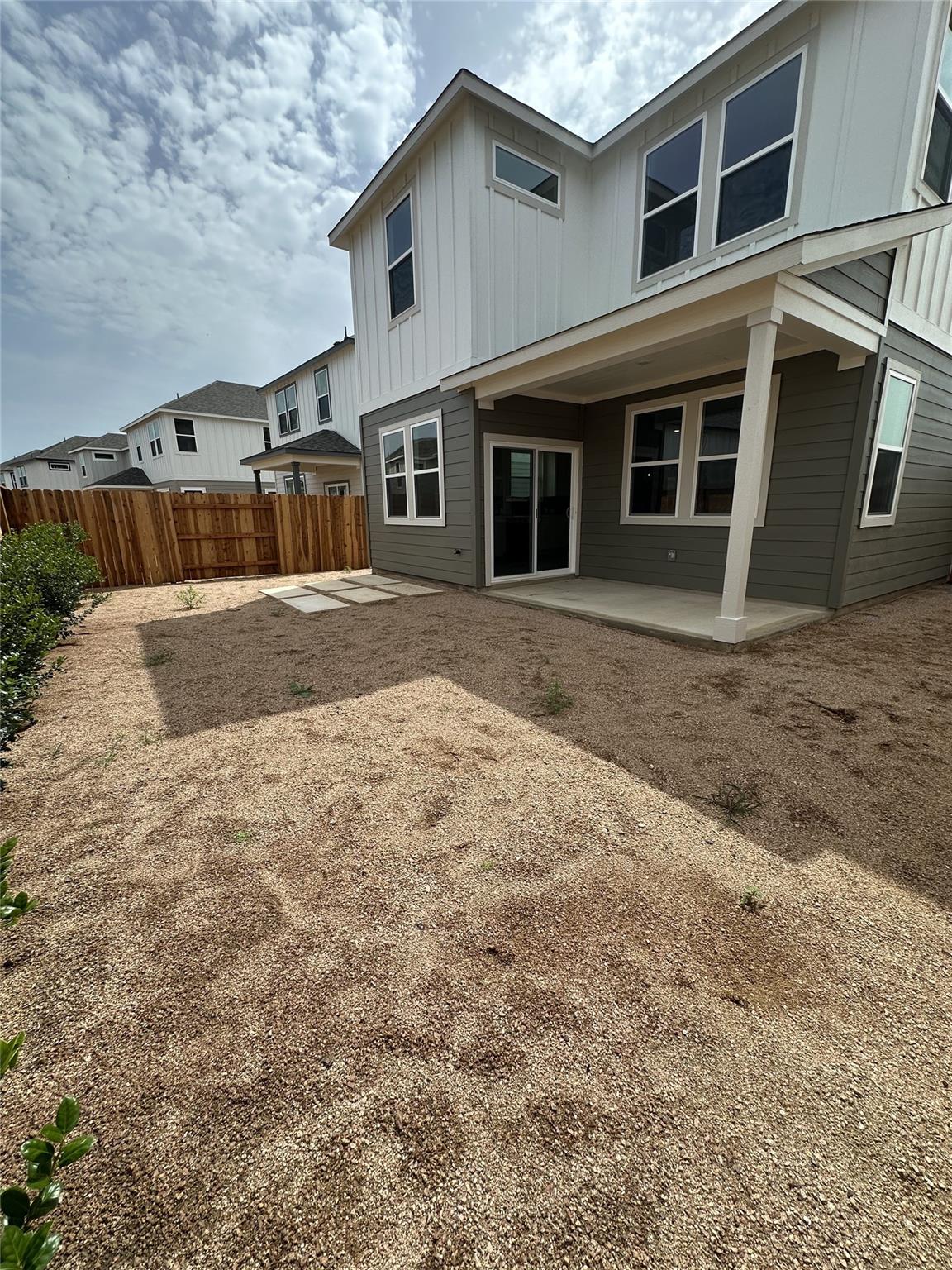 154 Kislingbury LN
