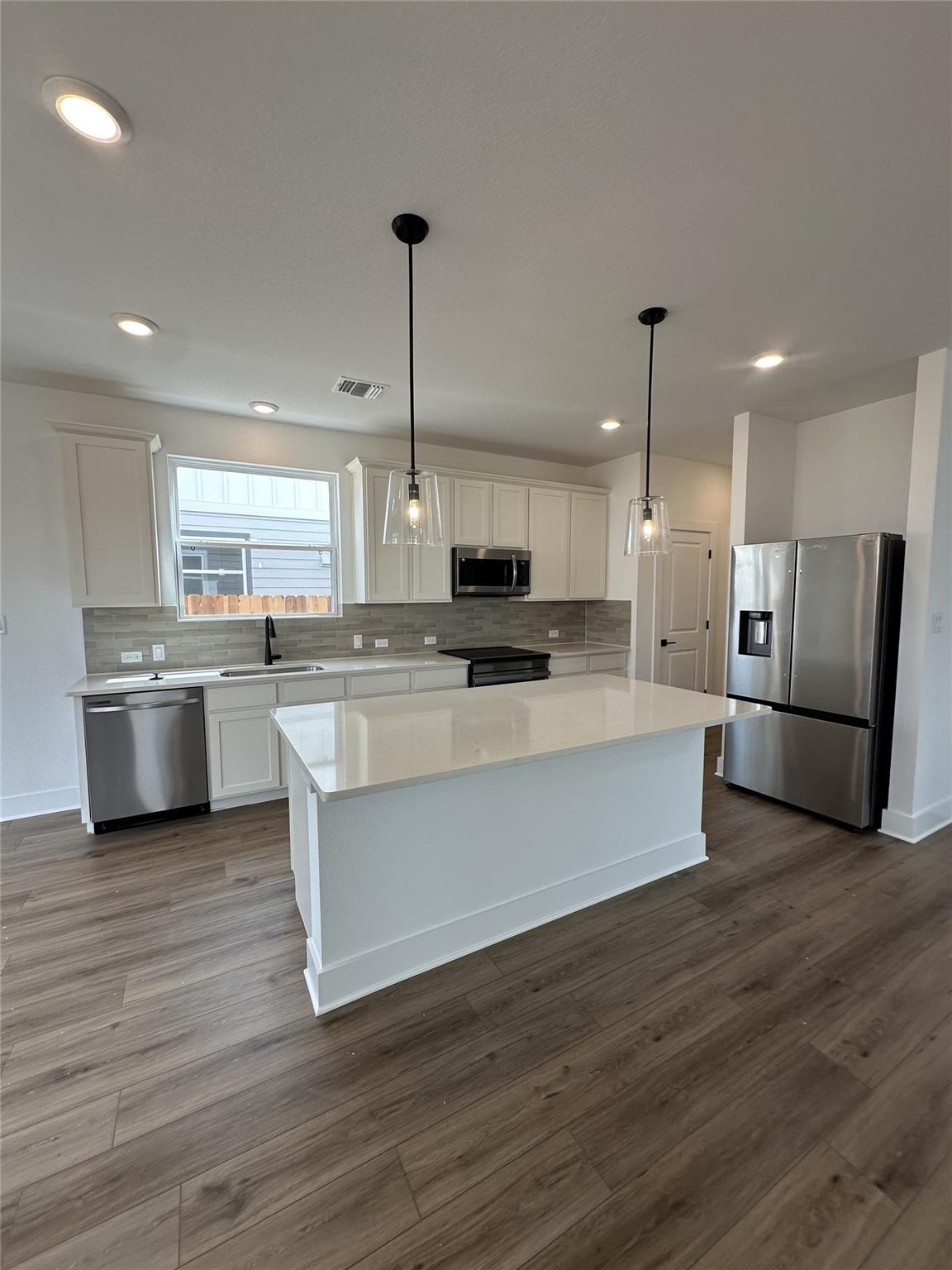 154 Kislingbury LN