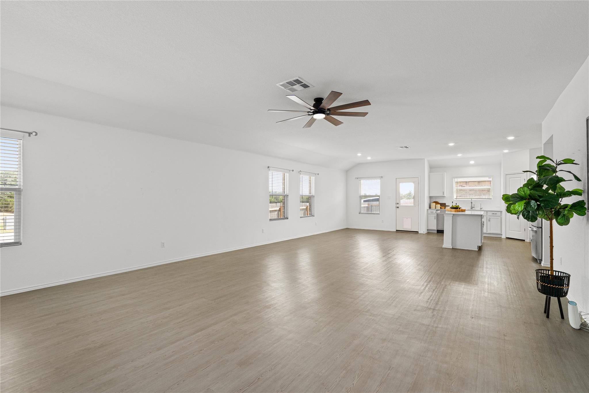 101 Sunrise Oak CV