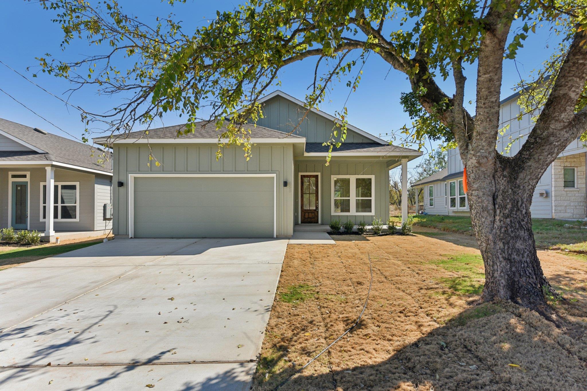 855 Cypress LN