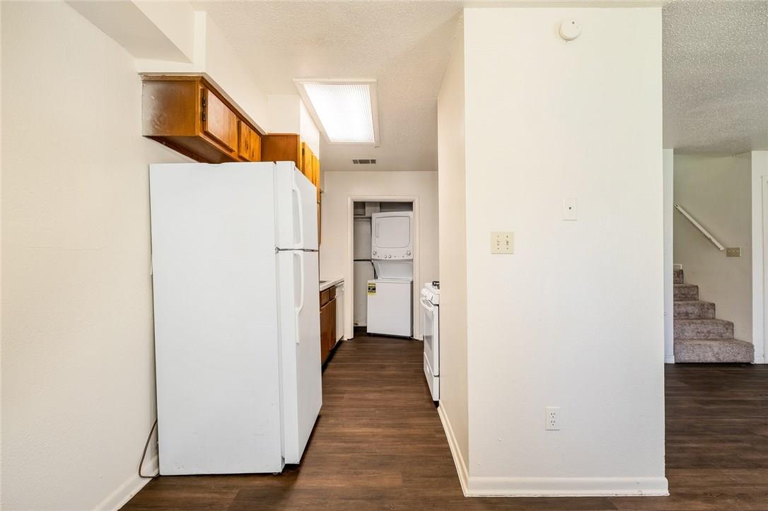 200 Concho ST D