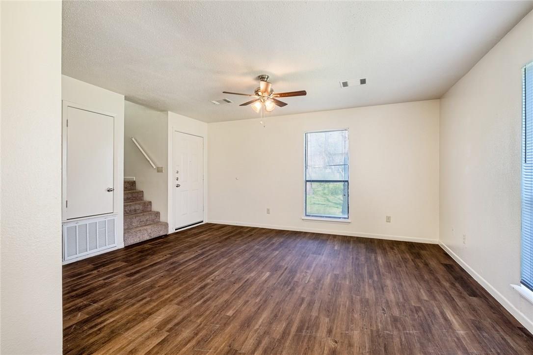 200 Concho ST D