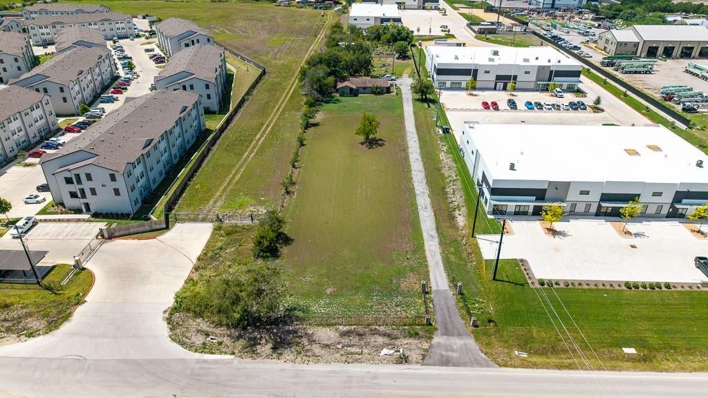 5090 Fm 2001 Highway