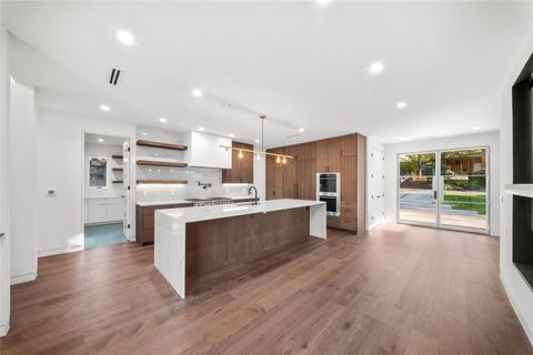 Tiny photo for 2904 Westhill DR, Austin, TX 78704 (MLS # 2682180)