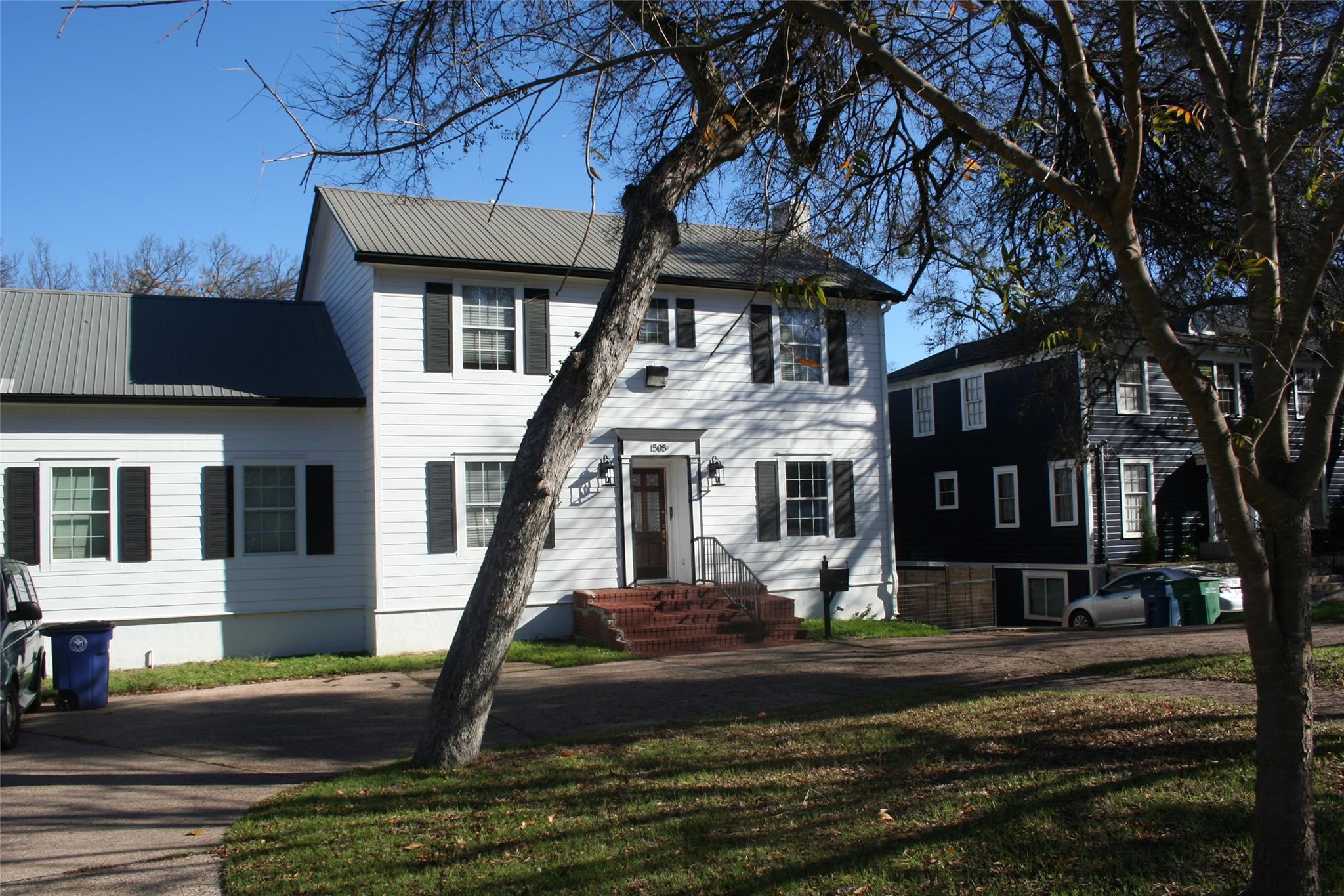 1505 Parkway