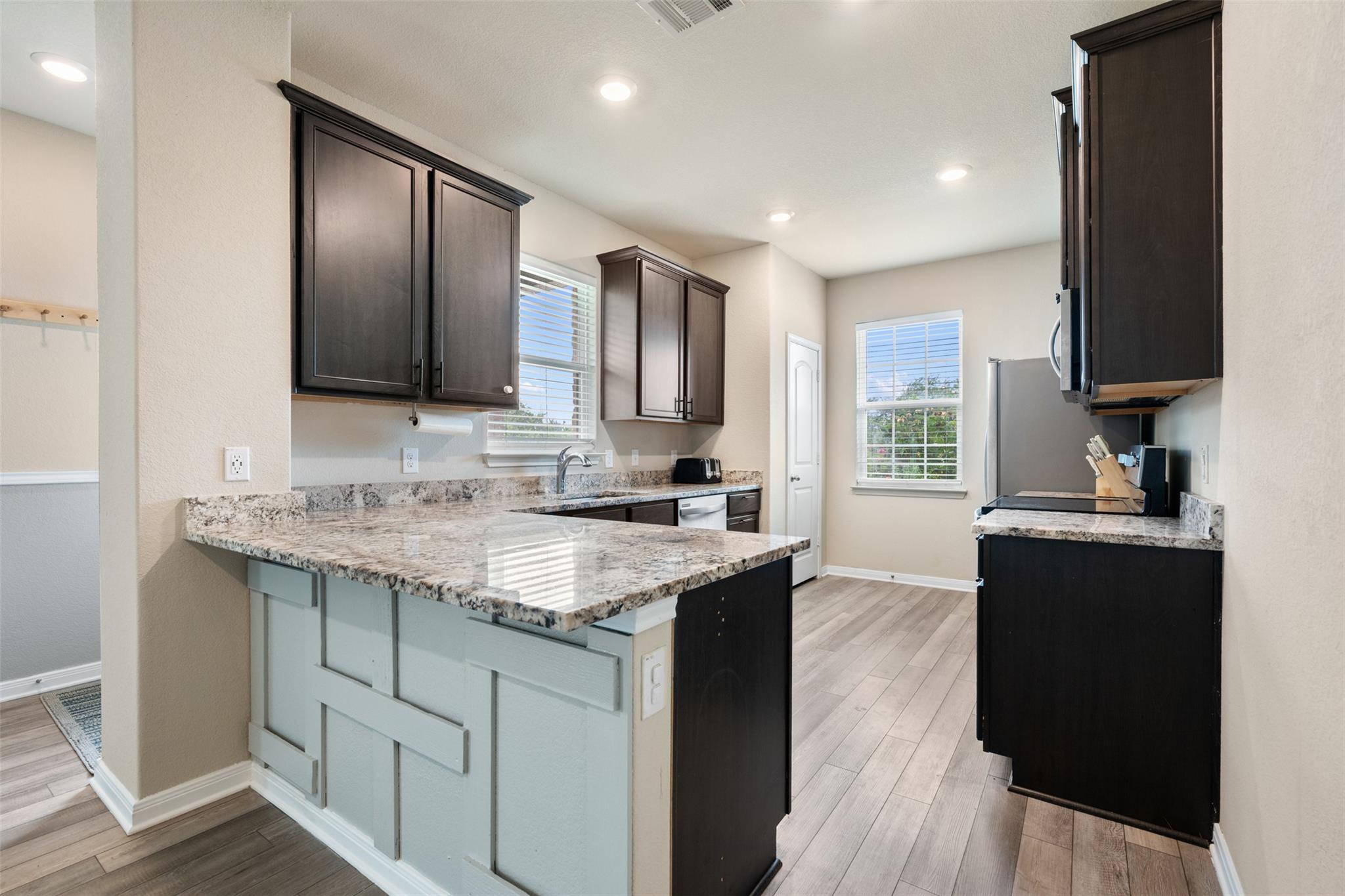 Liberty Hill, Texas 78642, United States, 4 Bedrooms Bedrooms, ,2 BathroomsBathrooms,Residential,Pending,190390