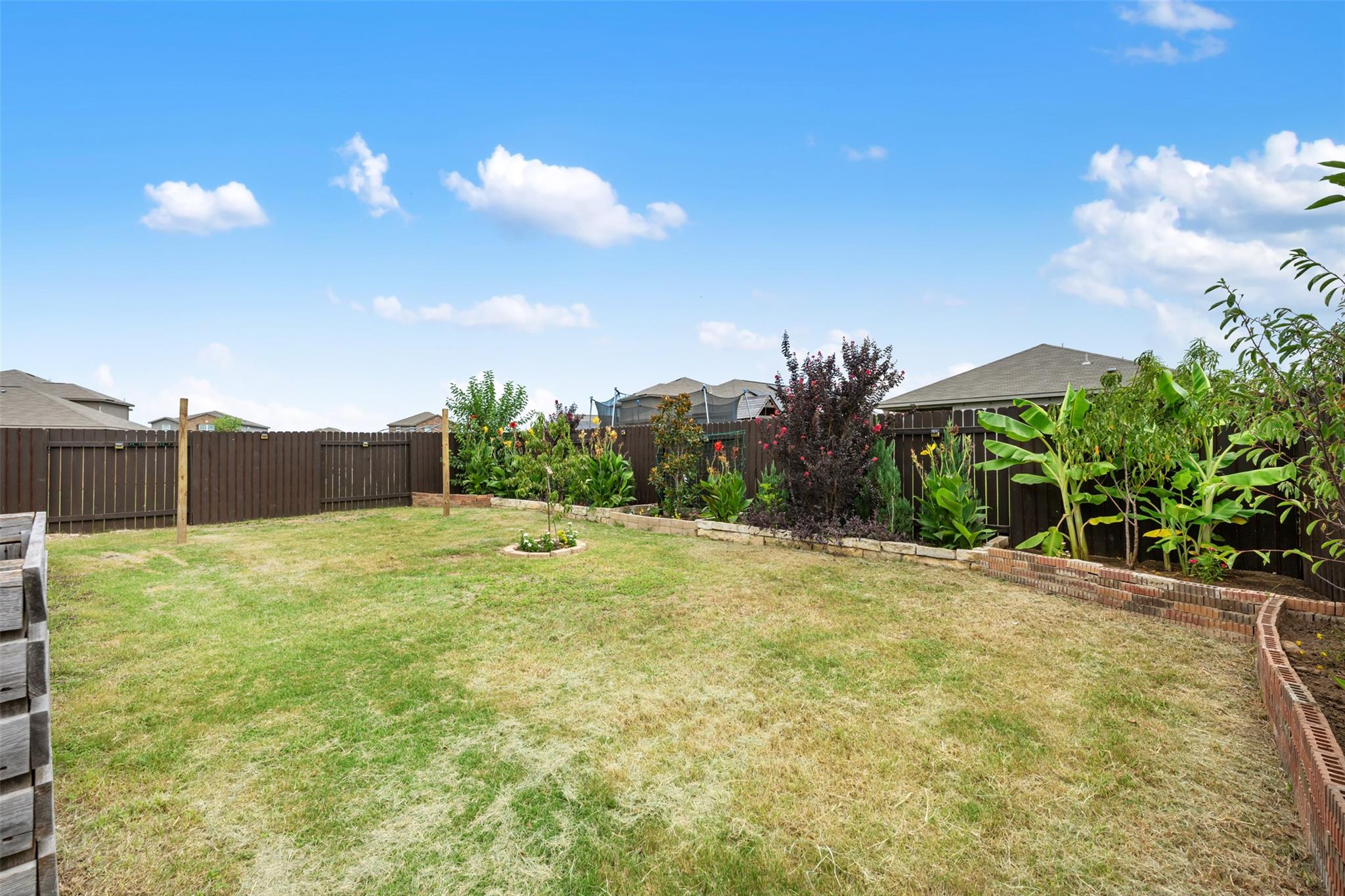 Liberty Hill, Texas 78642, United States, 4 Bedrooms Bedrooms, ,2 BathroomsBathrooms,Residential,Pending,190390