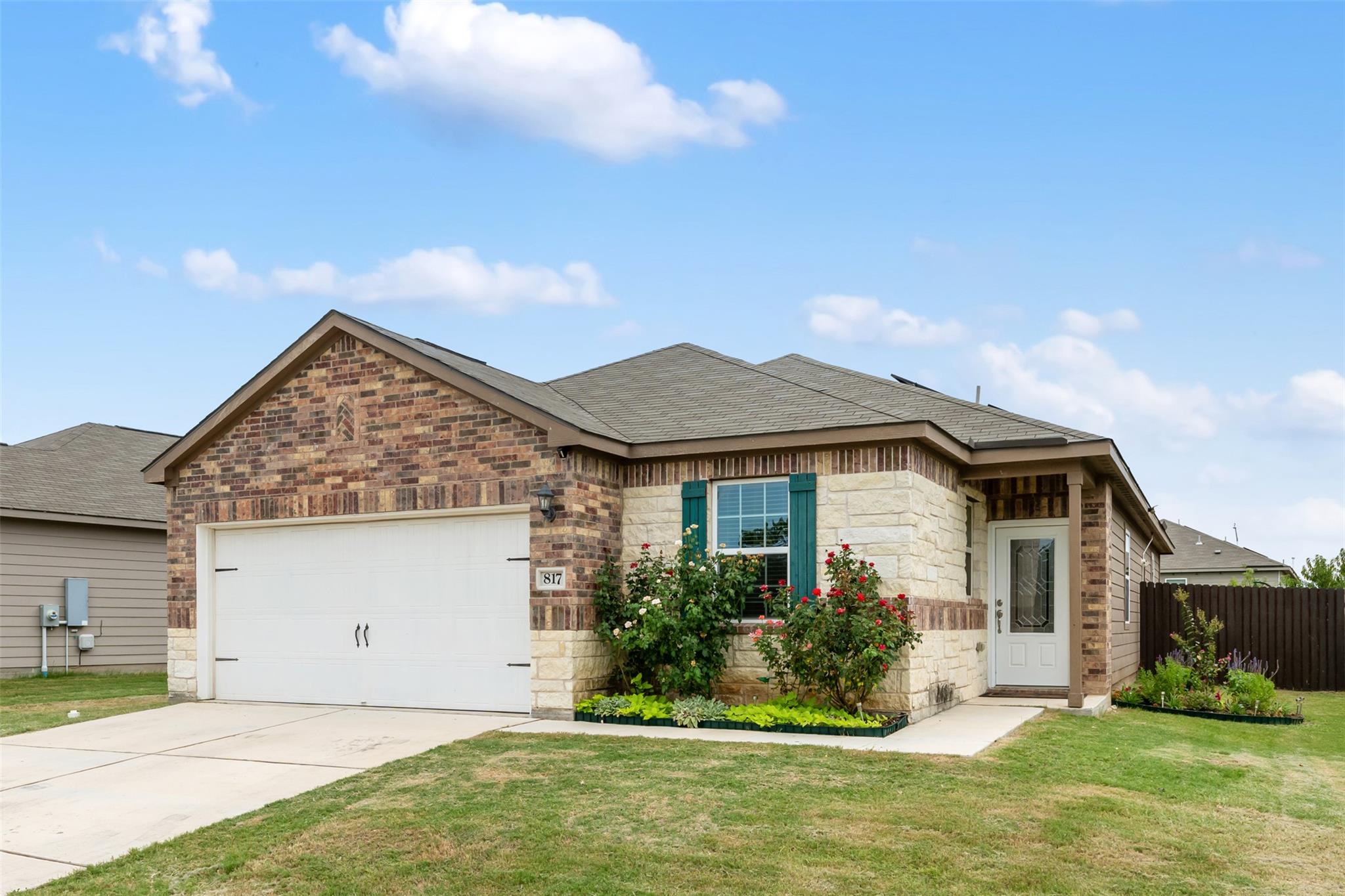 Liberty Hill, Texas 78642, United States, 4 Bedrooms Bedrooms, ,2 BathroomsBathrooms,Residential,Pending,190390