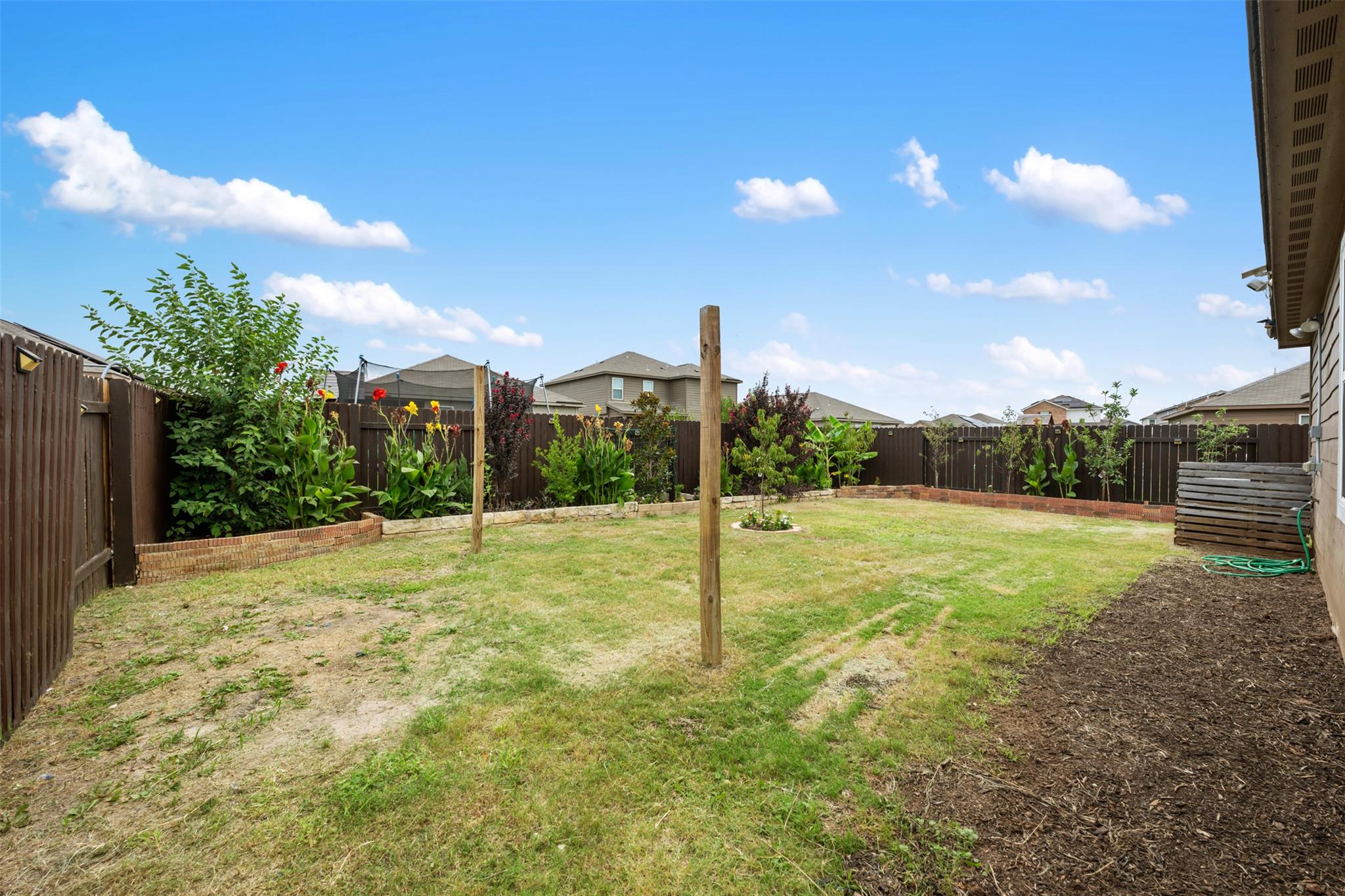 Liberty Hill, Texas 78642, United States, 4 Bedrooms Bedrooms, ,2 BathroomsBathrooms,Residential,Pending,190390