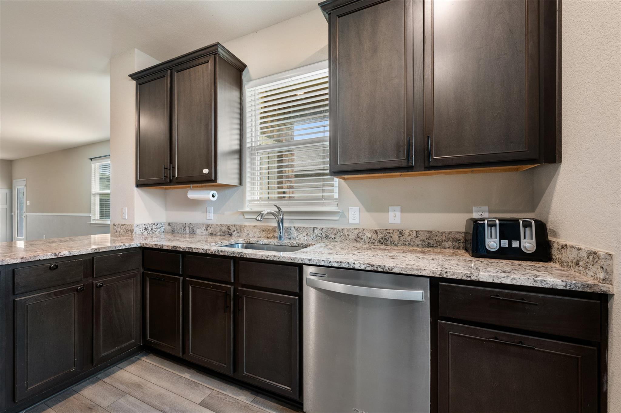 Liberty Hill, Texas 78642, United States, 4 Bedrooms Bedrooms, ,2 BathroomsBathrooms,Residential,Pending,190390