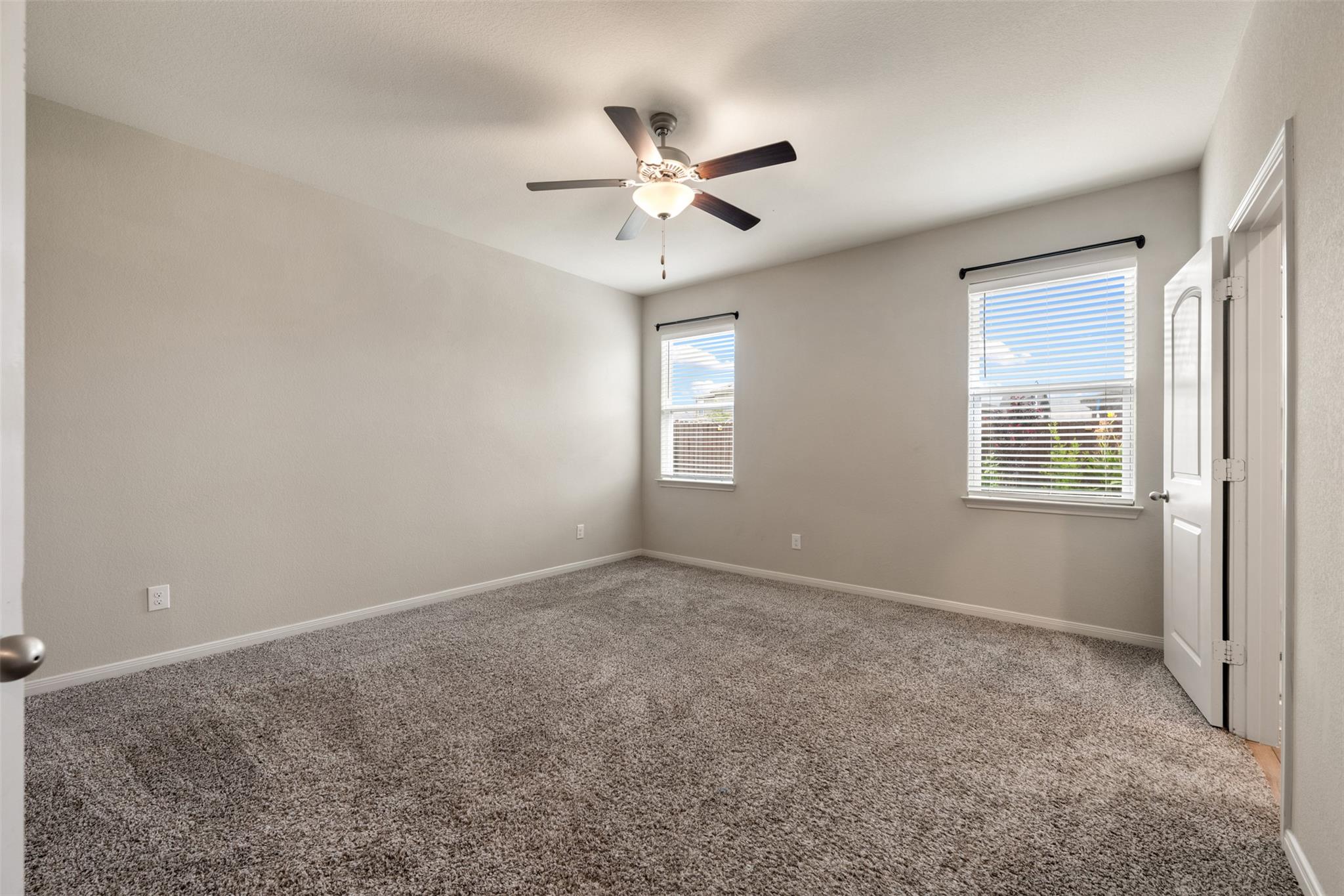 Liberty Hill, Texas 78642, United States, 4 Bedrooms Bedrooms, ,2 BathroomsBathrooms,Residential,Pending,190390