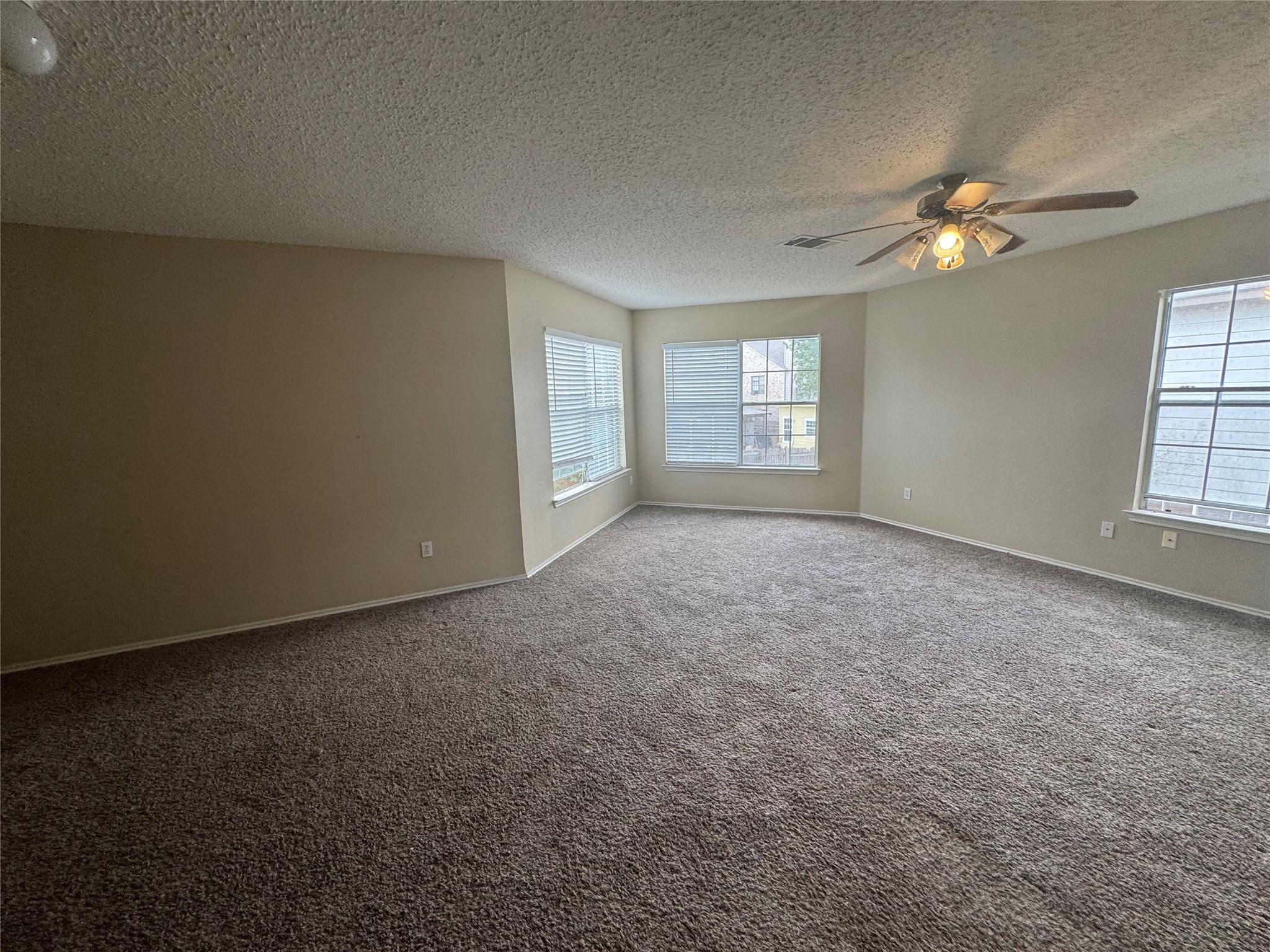 420 Emerald Fields LN