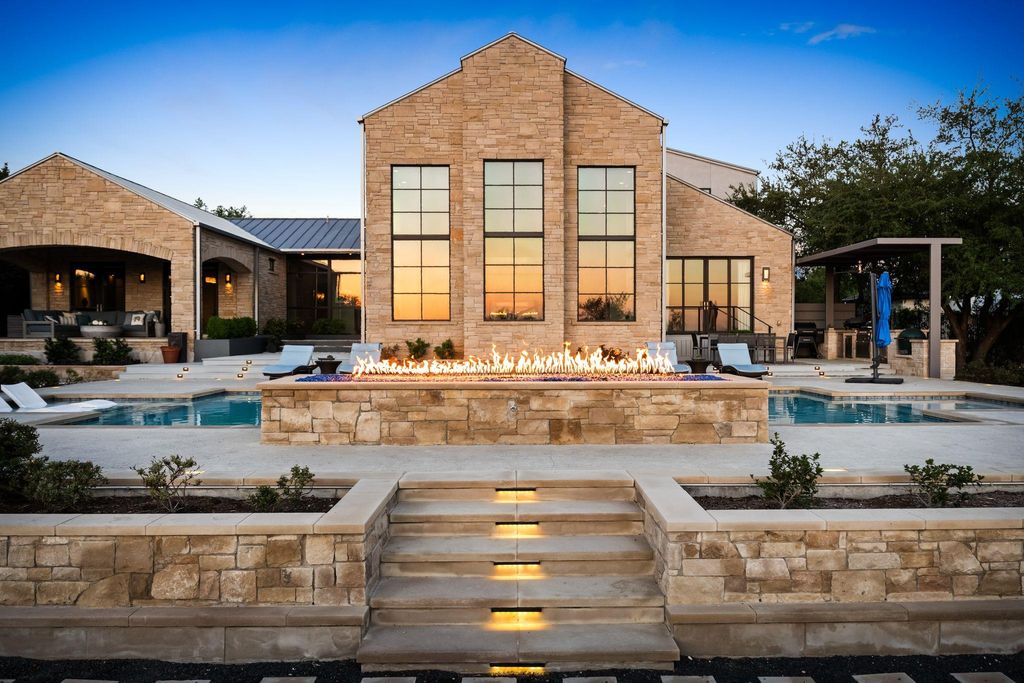 Photo for 6358 Spanish Oaks Club BLVD, Austin, TX 78738 (MLS # 2661144)