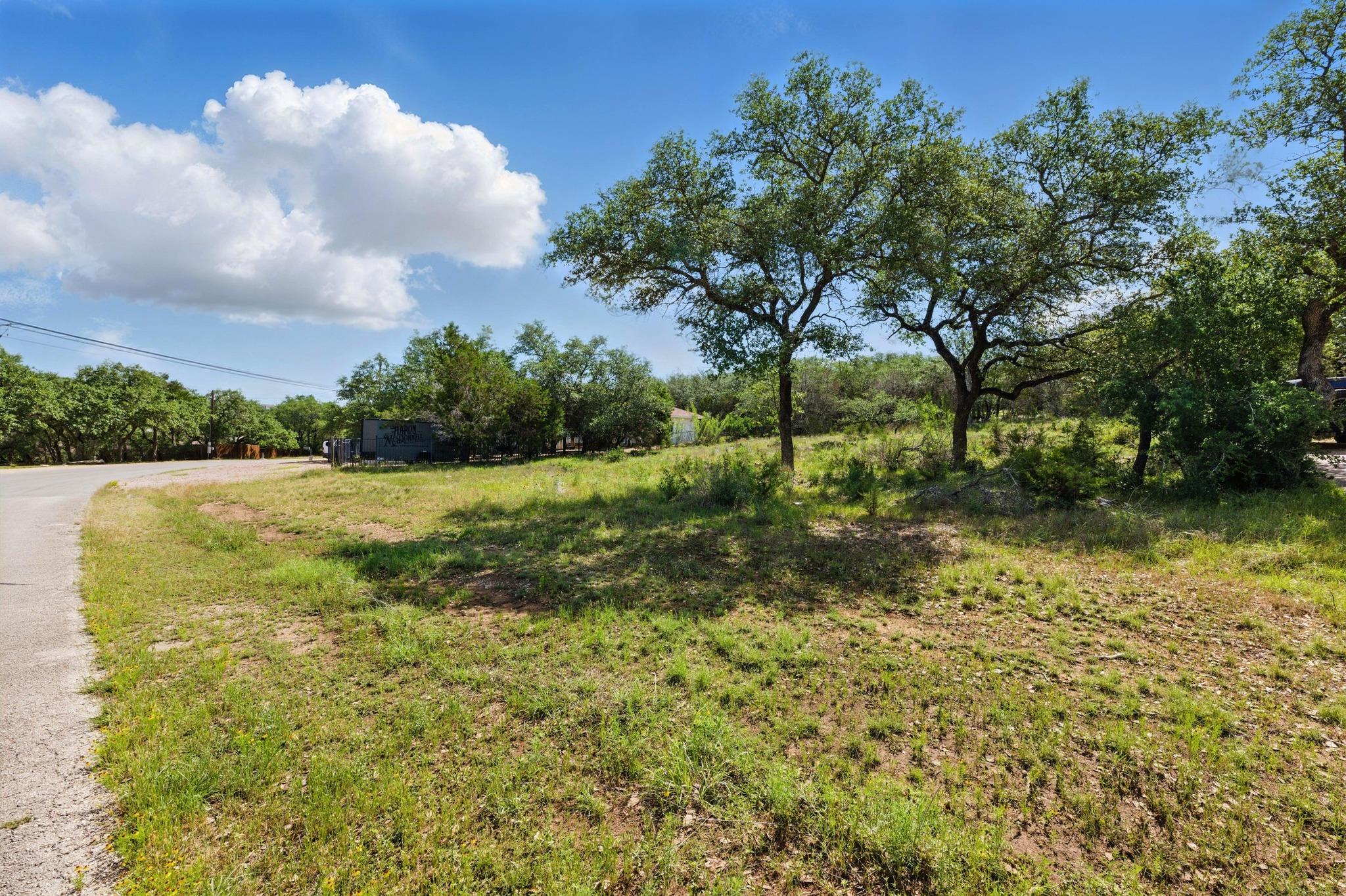 309 Cowal DR S