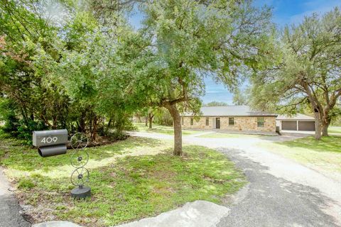 Photo of 409 Village West DR, San Marcos, TX 78666 (MLS # 1910594)