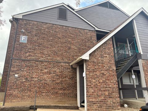 1840 Burton DR 133 Austin TX 78741