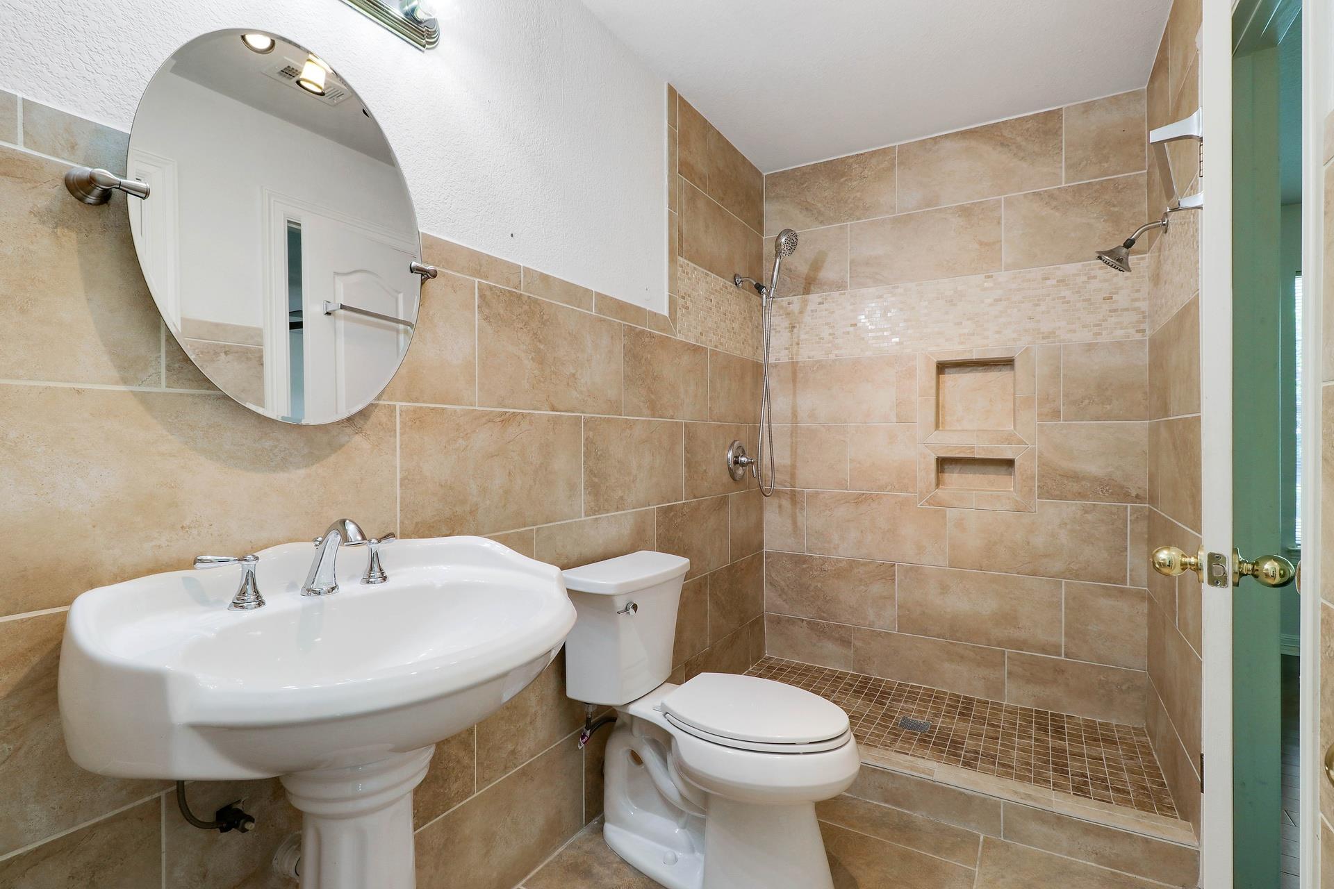 10608 Portrush CT photo 24
