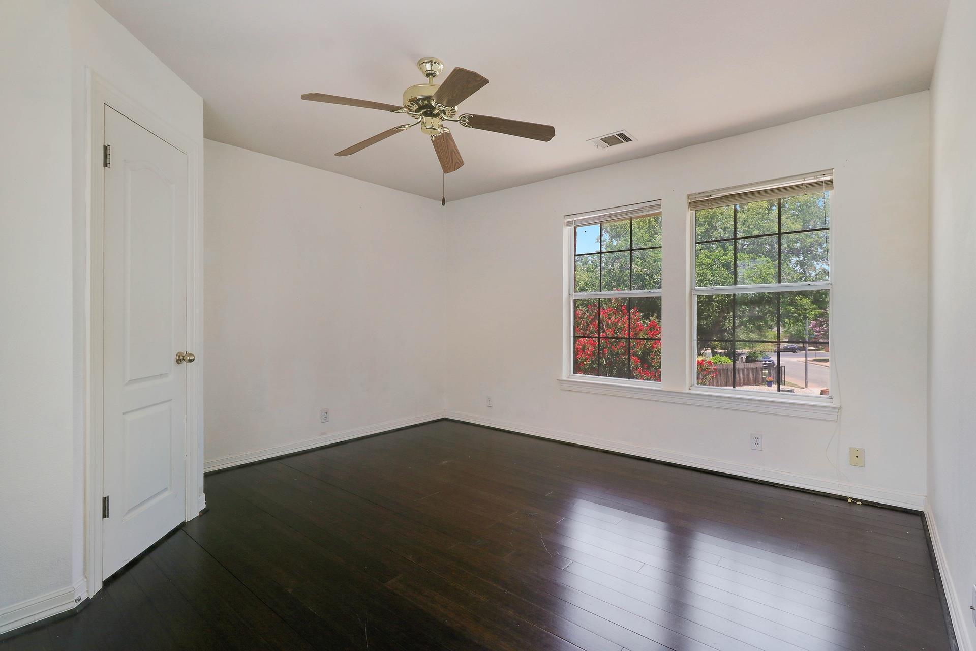 10608 Portrush CT photo 25