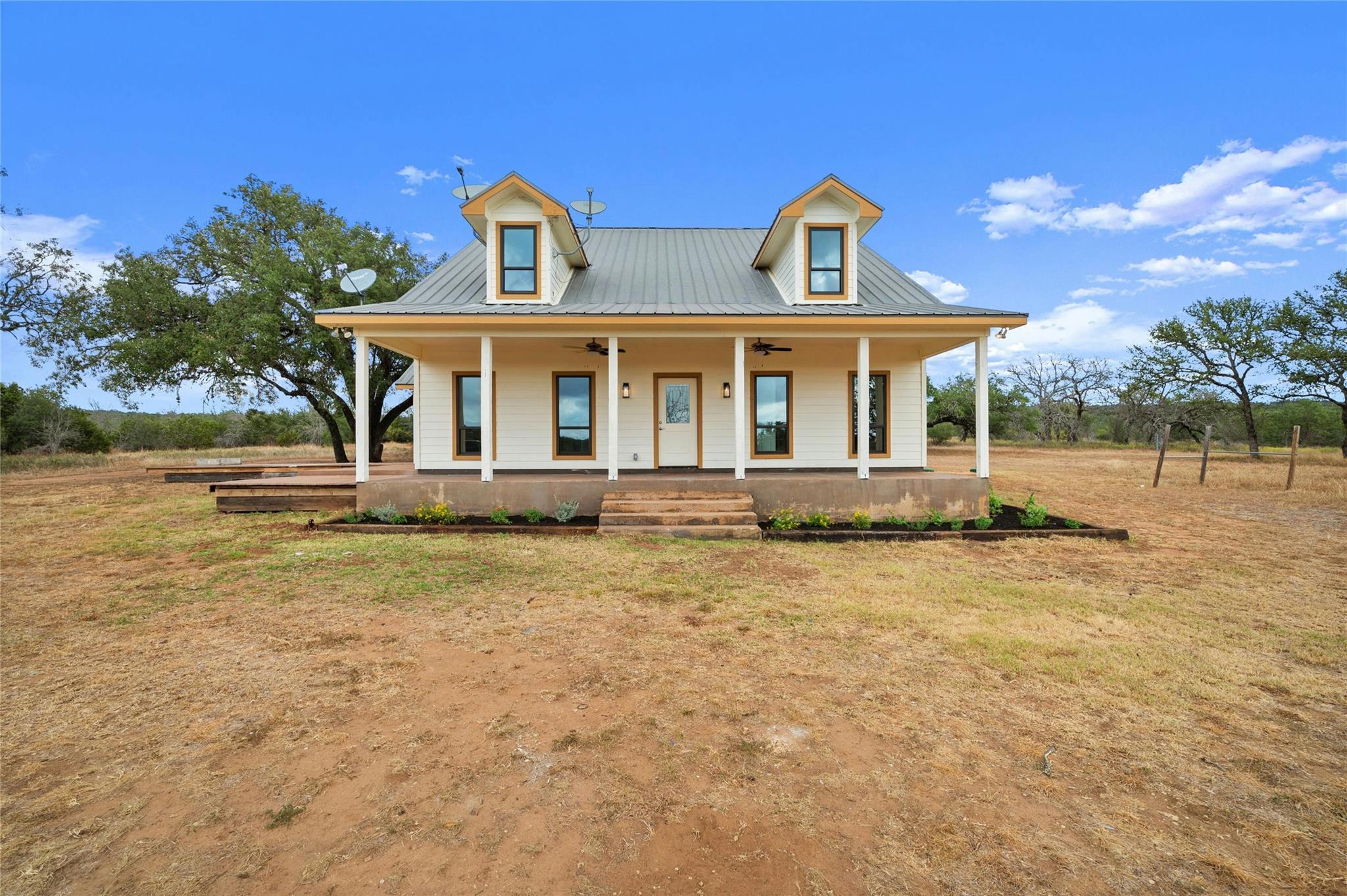 831 DOUBLE CREEK RD