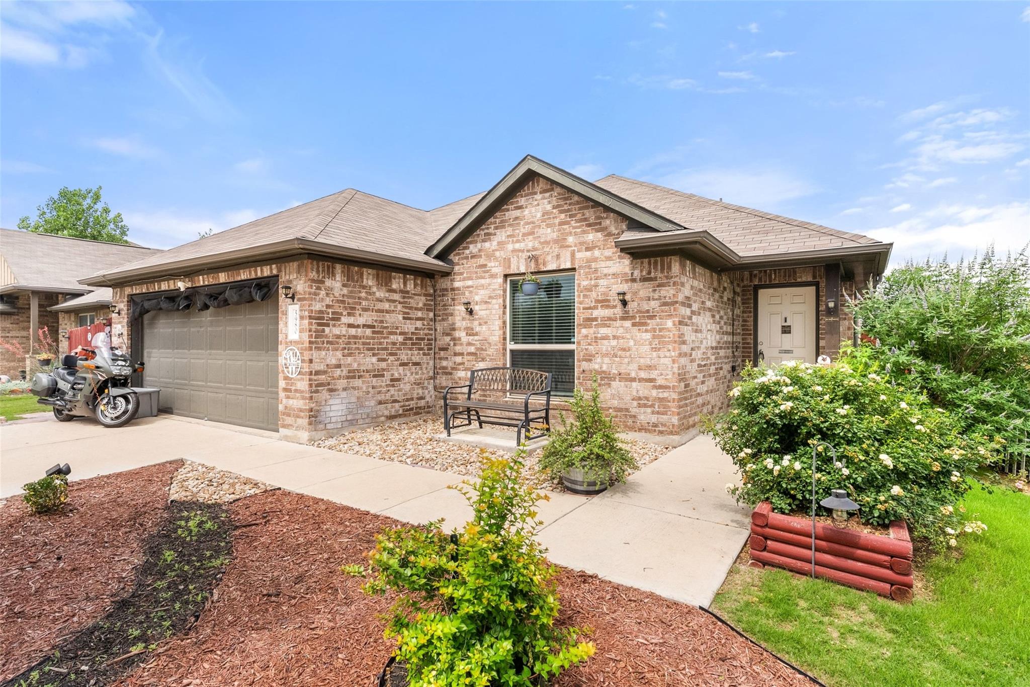 5980 Heron DR