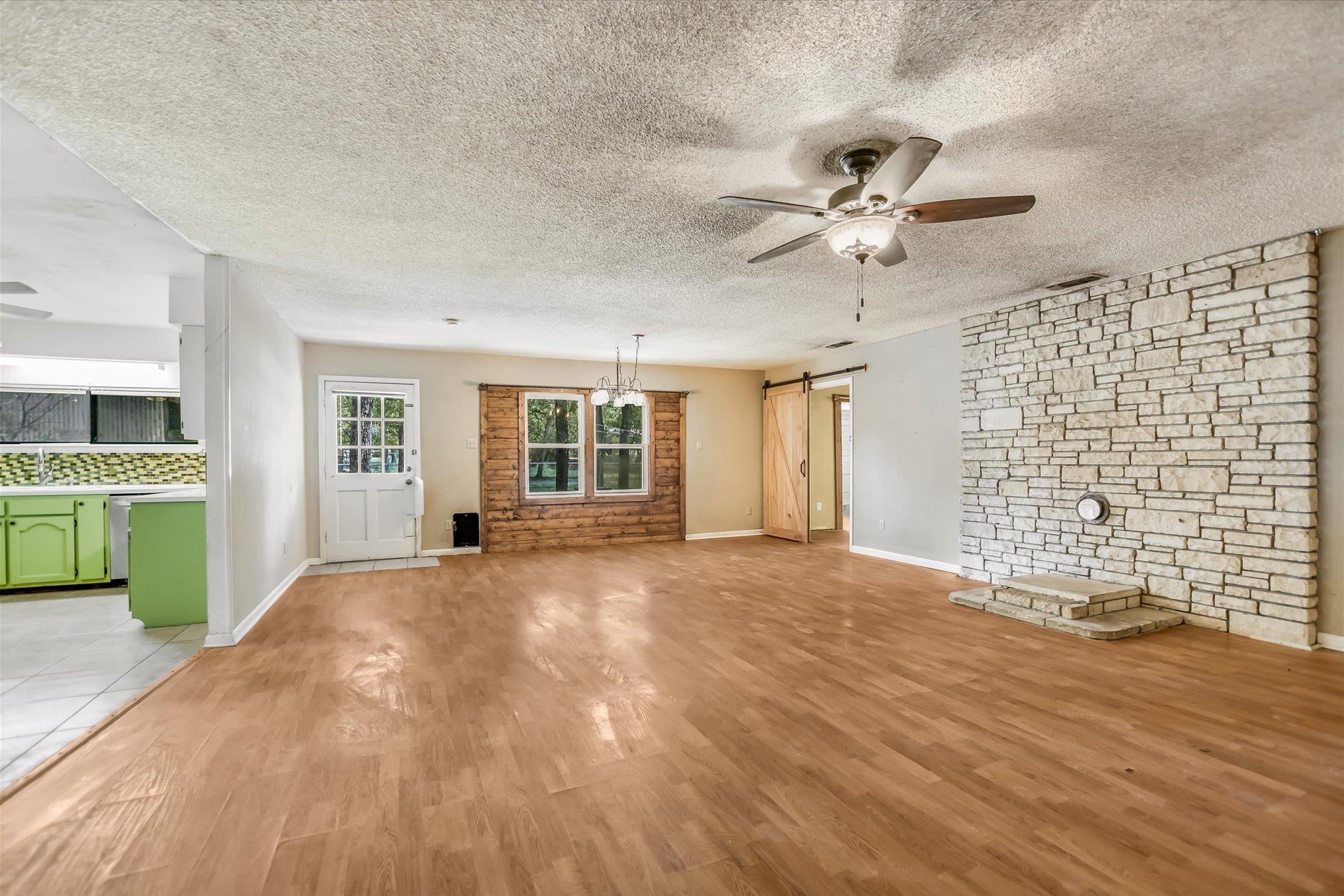 2808 Kings Circle DR