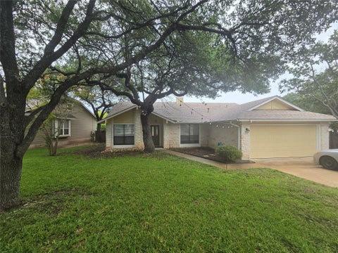 Photo of 1604 Kimmerling LN, Austin, TX 78758 (MLS # 2110432)