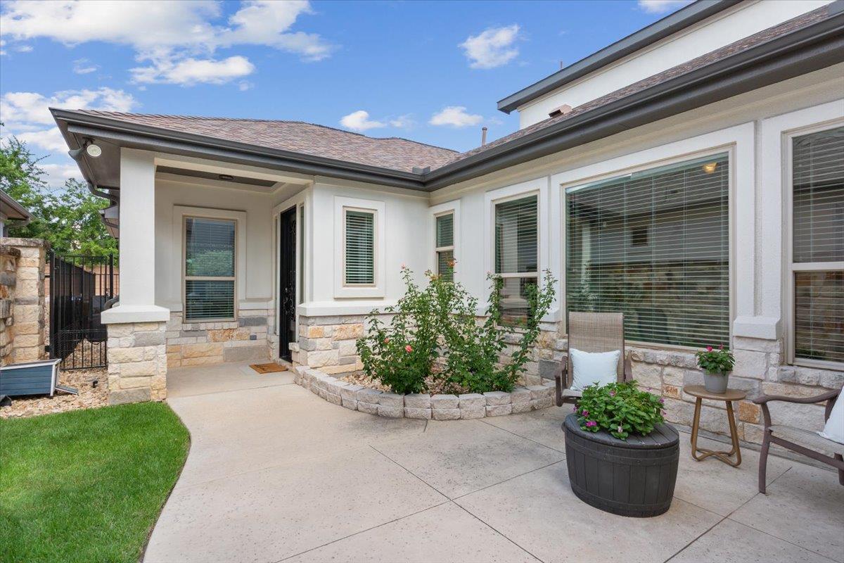 401 Skyflower DR V