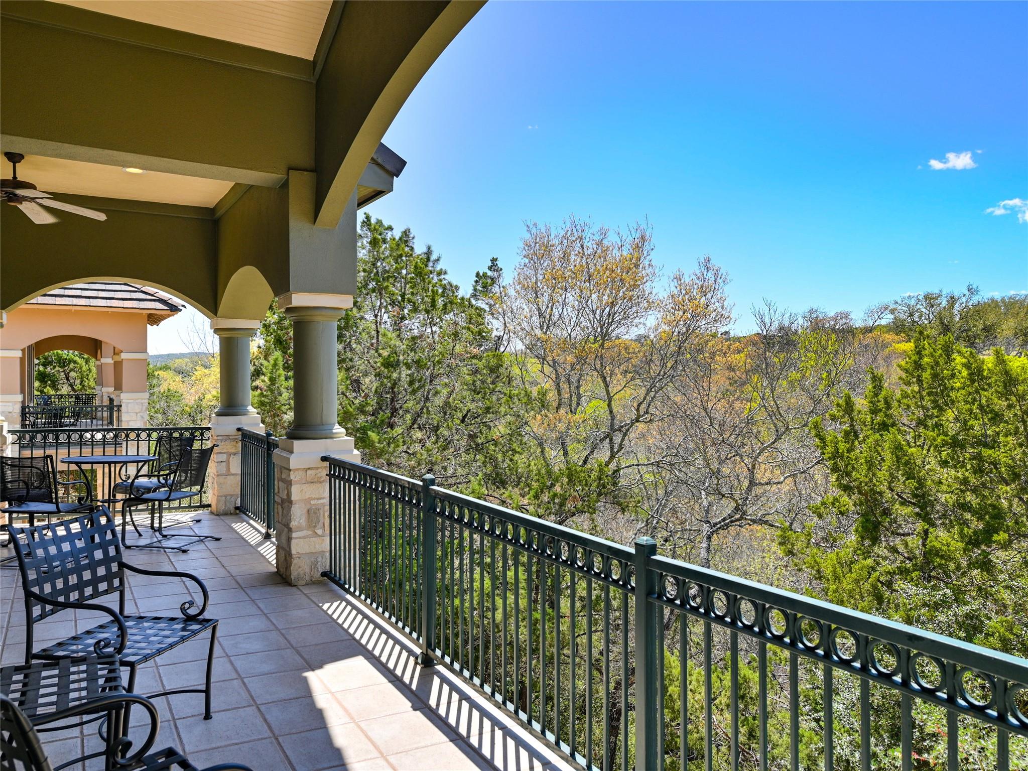 8212 Barton Club DR 9-10