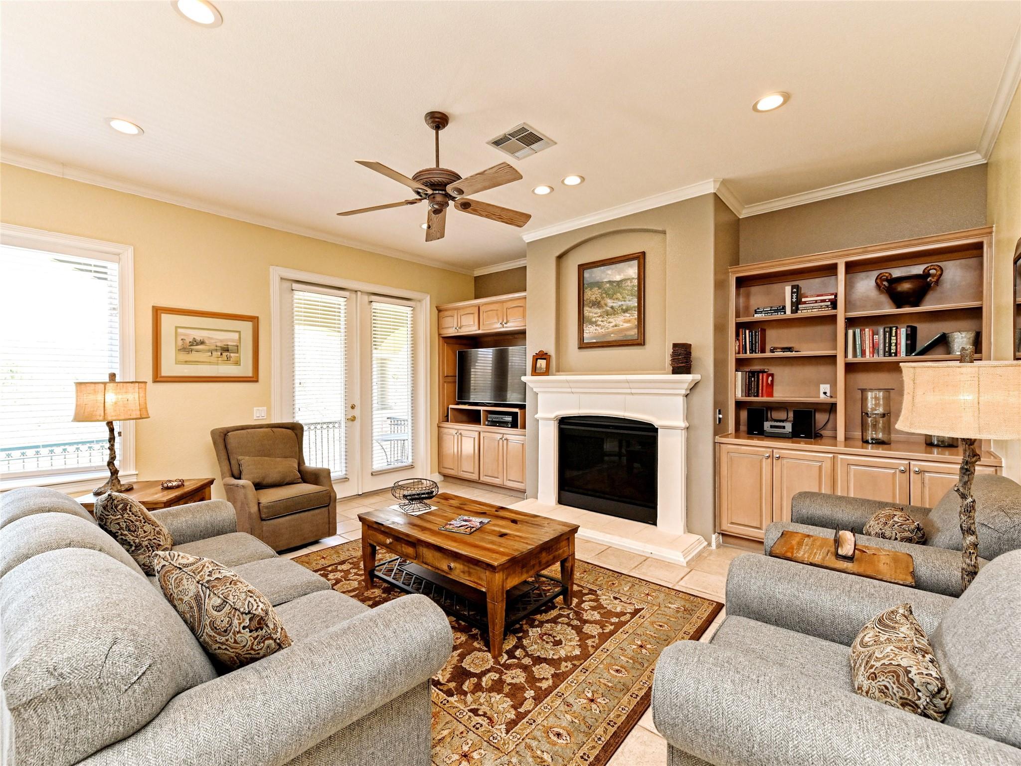 8212 Barton Club DR 9-10