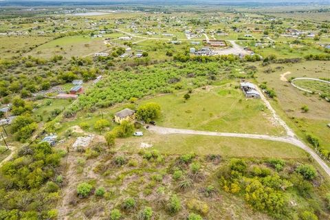 1307 Graef RD D Kyle TX 78640