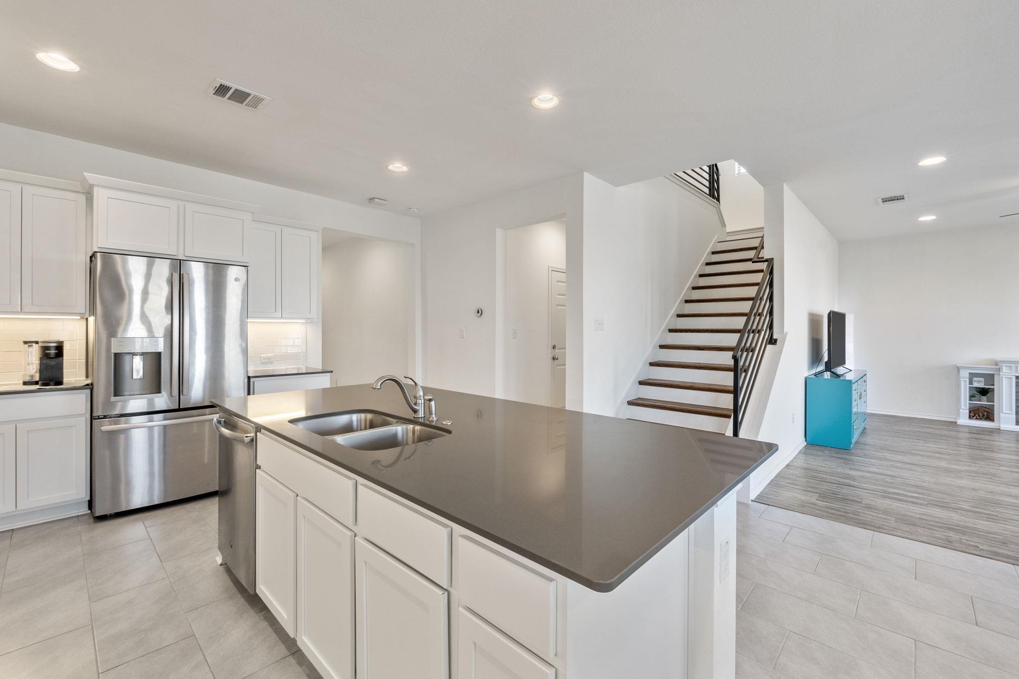 2308 Ringstaff RD