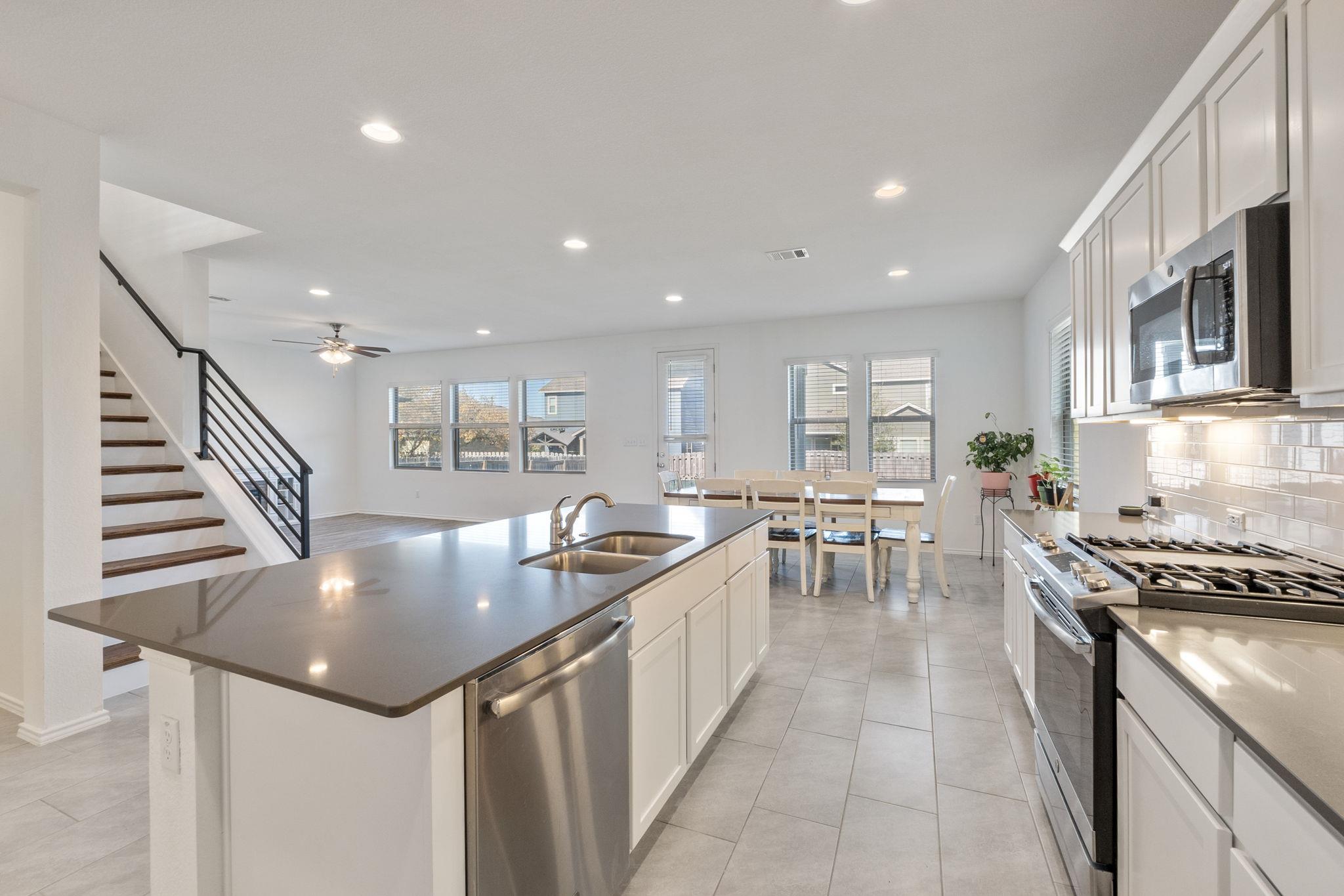2308 Ringstaff RD