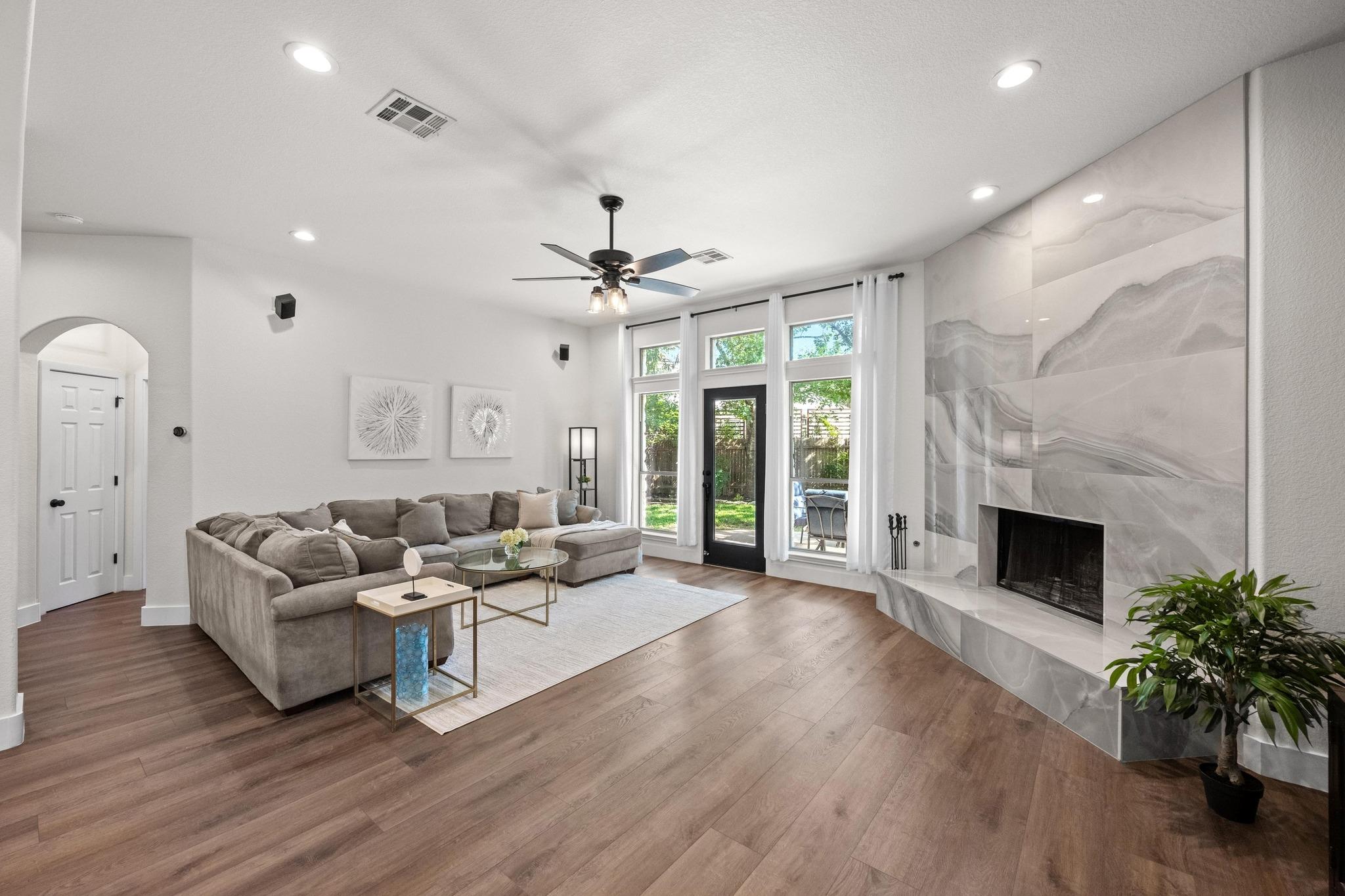 7904 Ladera Verde DR