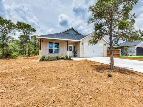 120 Plumeria DR Dale TX 78616